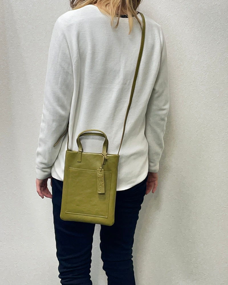本革 縦長ショルダーバッグ 3912