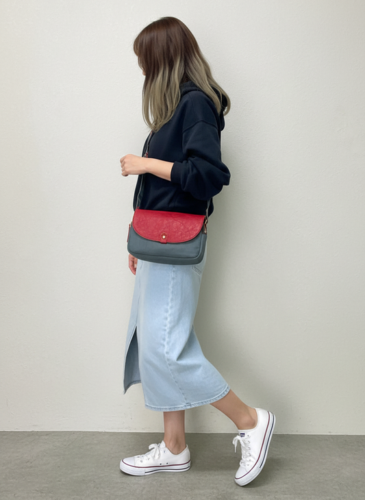 【日本製】ナイロン×牛革 横長ショルダーバッグ 2940